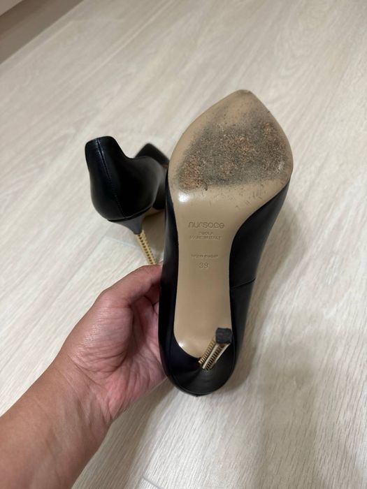 Черные , классические туфли