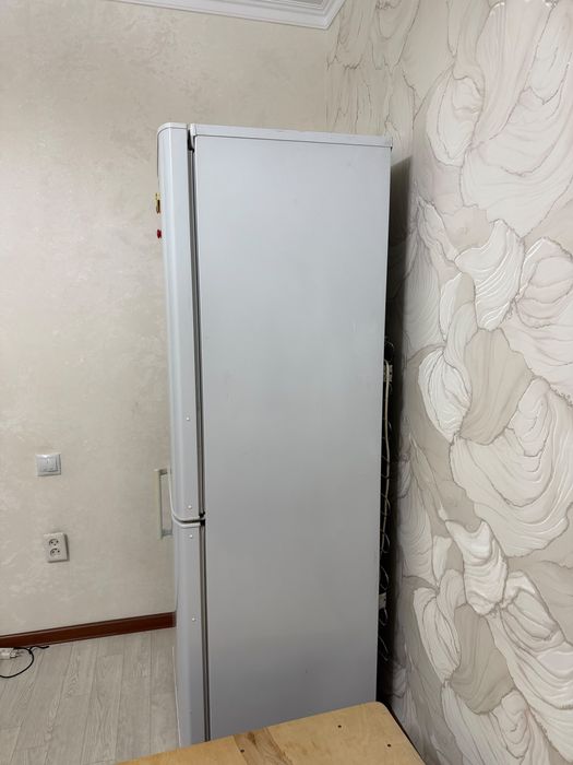 Срочно продам Холодильник