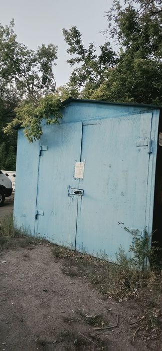 Продаю металлический гараж