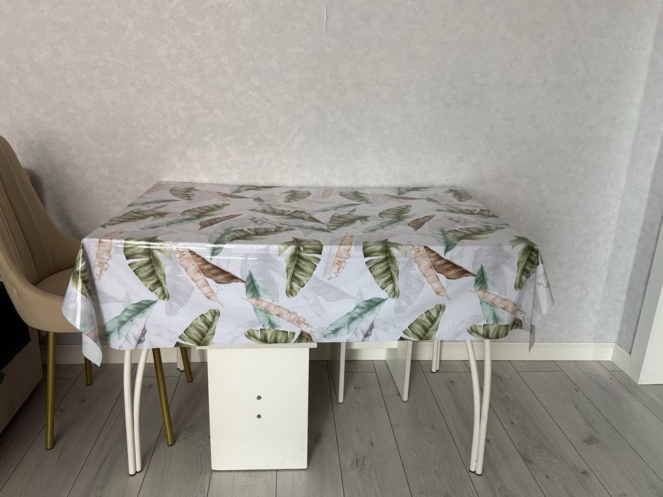 Стол кухонный б/у