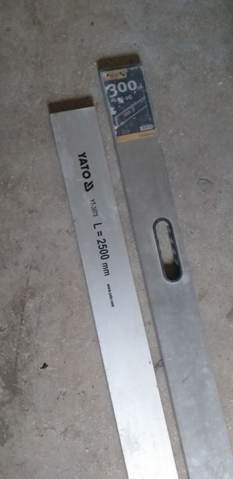 Nivela din aluminiu cu bula 2,5m si 3m