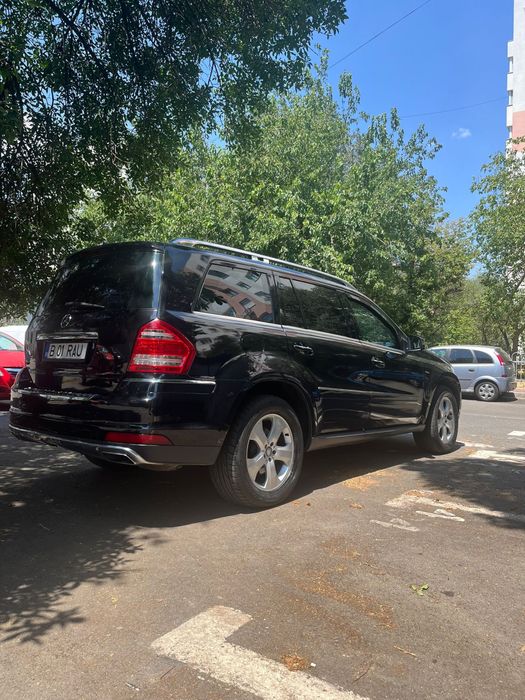 Mercedes GL 350 BLUETEC 4MATIC Facelift, schimb cu autorulota sau autoutilitara (baza camper), pret similar