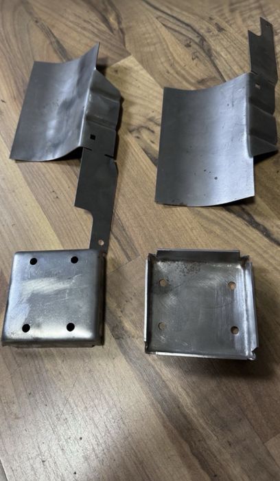 Consola centrala,tempomat,oglinda dtm,suport cric Bmw E30 urs