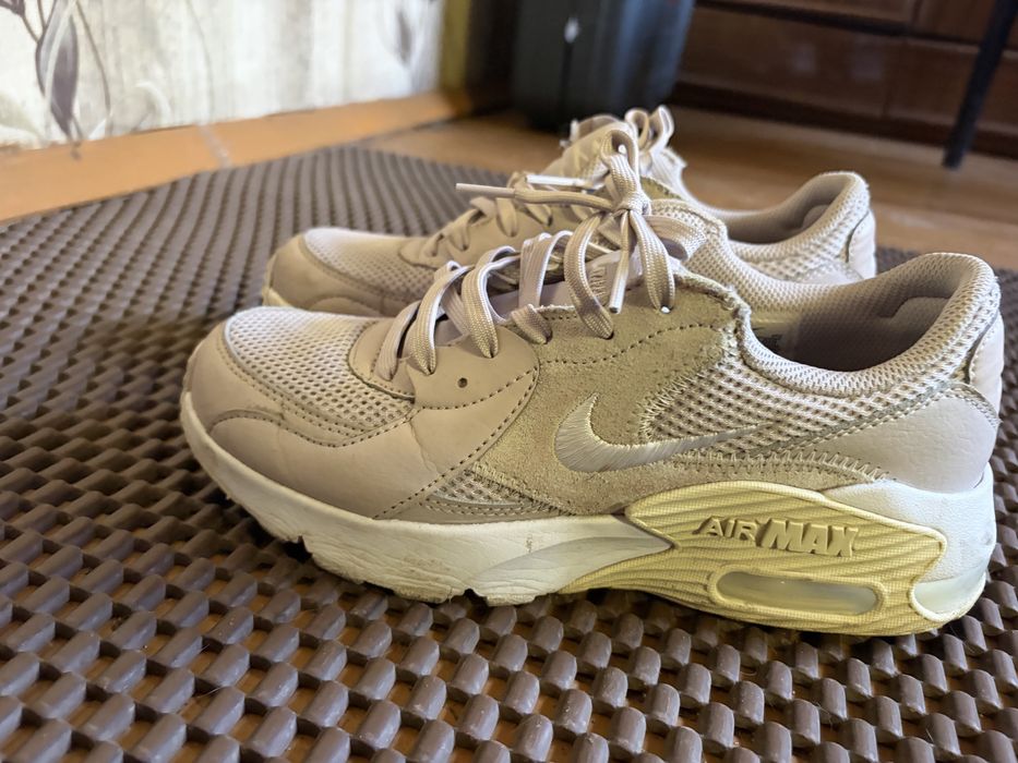 Продам женские оригинал air Max 37 размер