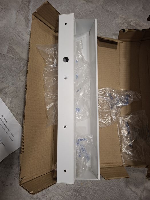 Чисто нова бактерицидна лампа