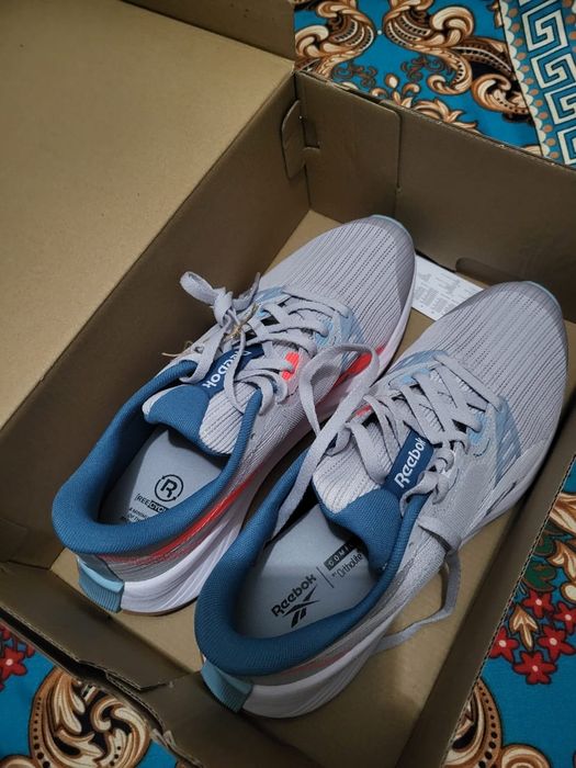 Красовка Реебок сатылады.