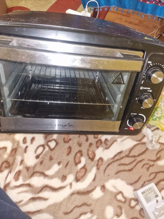 mini cuptor electric de la brandul Myria