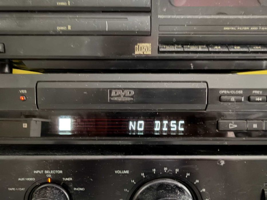 DVD player Sony DVP-S335