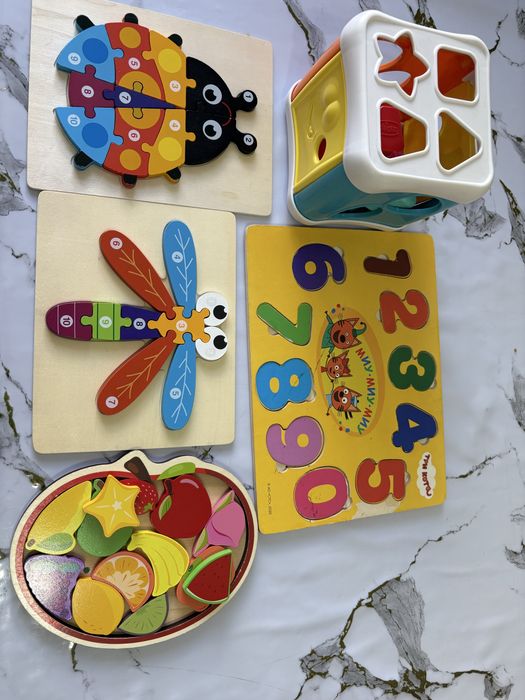 Продается развивающие игрушки