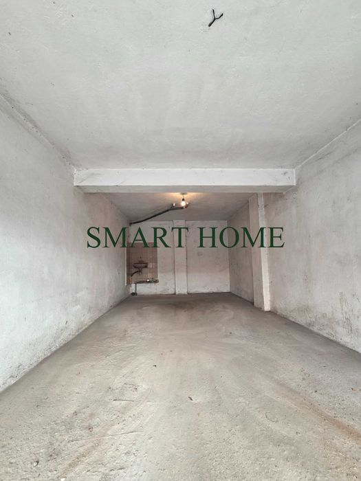 Тухлен гараж в идеалния център на гр. Велико Търново!