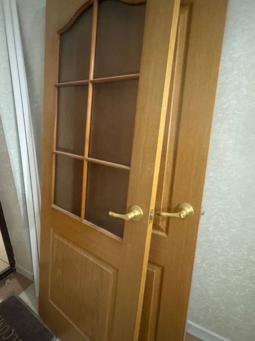 Двери продаем цена договорная