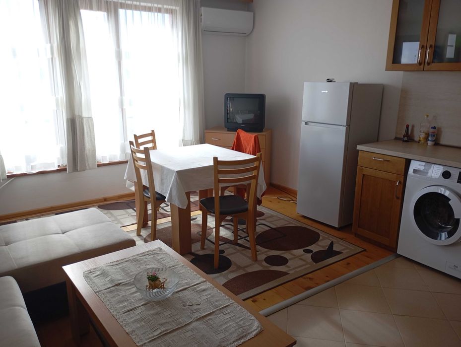 Дава се под наем Двустаен апартамент в Разлог - 65 кв.м за 214.2 € - Снимка #5