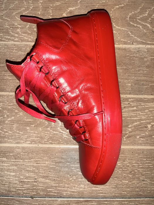 Balenciaga arena red