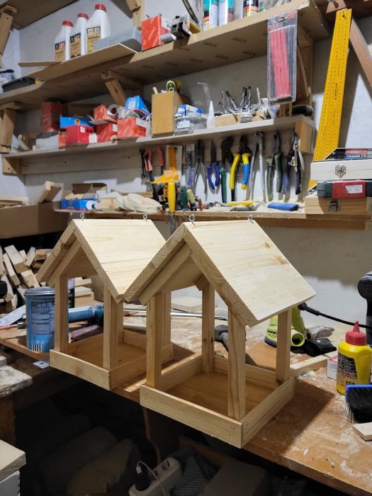 Скворечник, кормушка