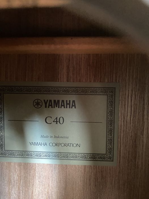 Гитара Ямаха С 40. Индонезия