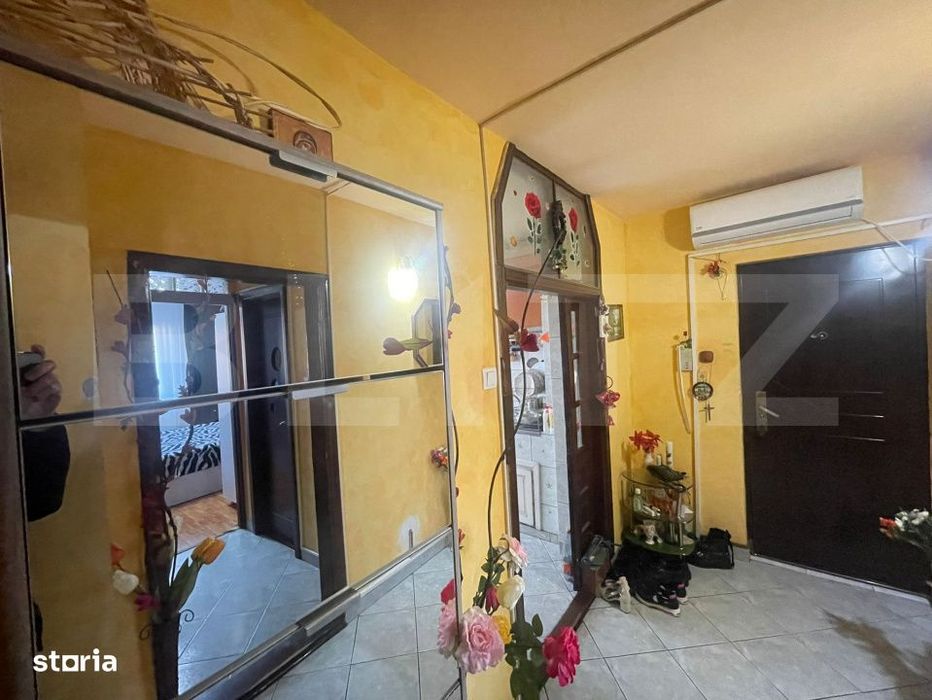 Apartament 3 camere, 78 mp, zona Pelendava