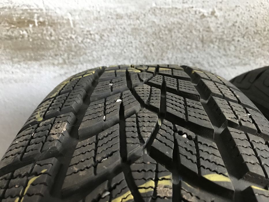 2 anvelope de iarna 225 65 17 Goodyear