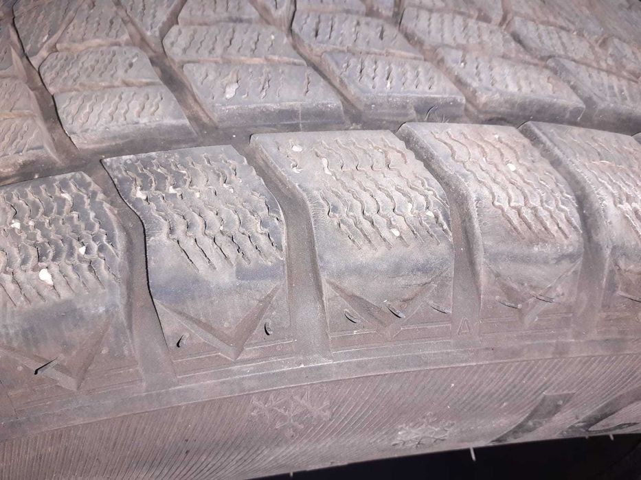 Продам резину 285/50/20