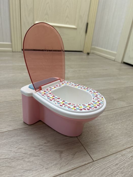 Игрушечный туалет для кукол