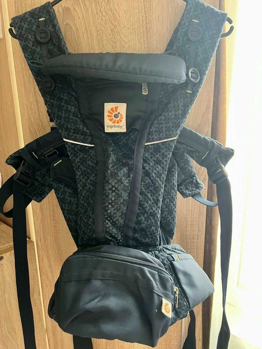 Ergobaby Omni Breeze
