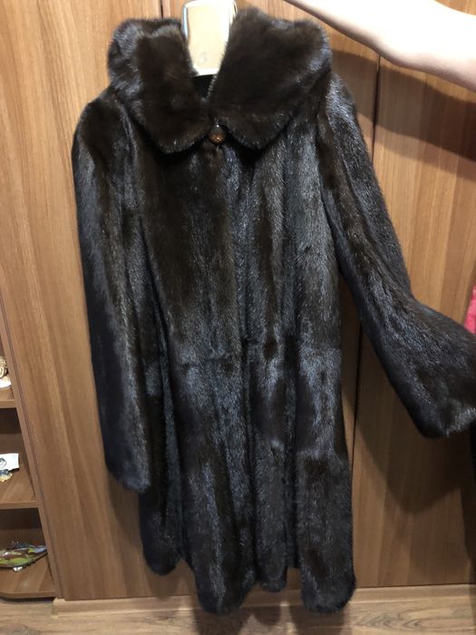 Продам норковую шубу