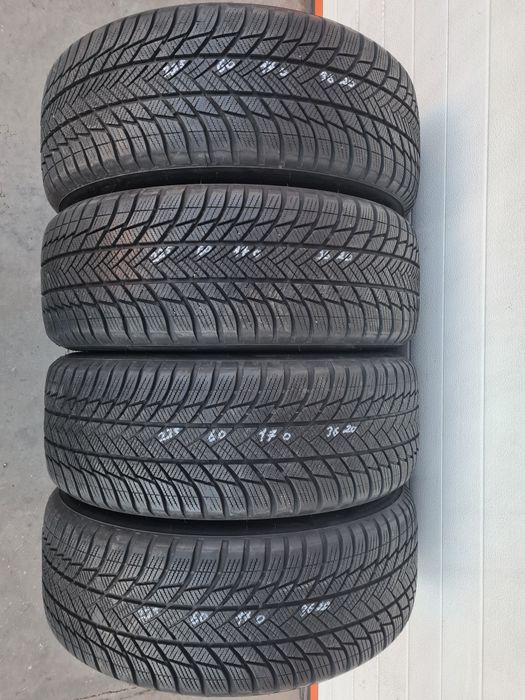 Зимни гуми 4 броя BRIDGESTONE Blizzak LM001 225 60 R17 дот 3620