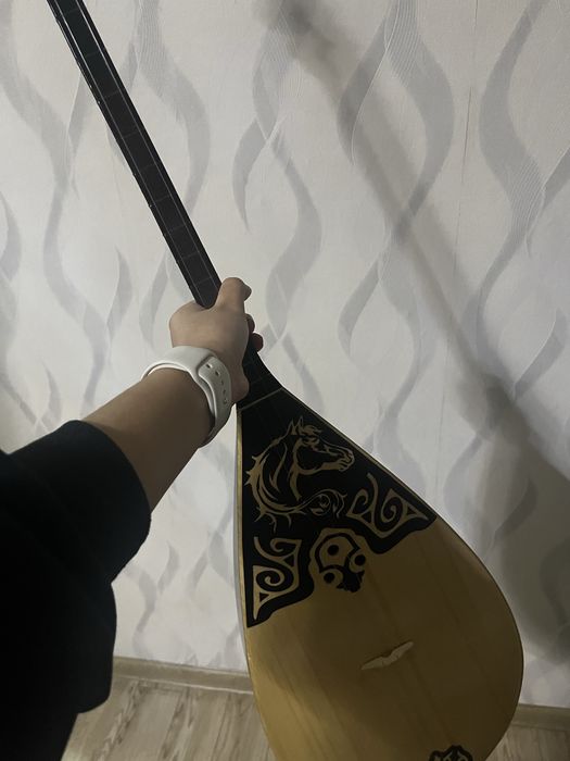 Домбыра сатылады