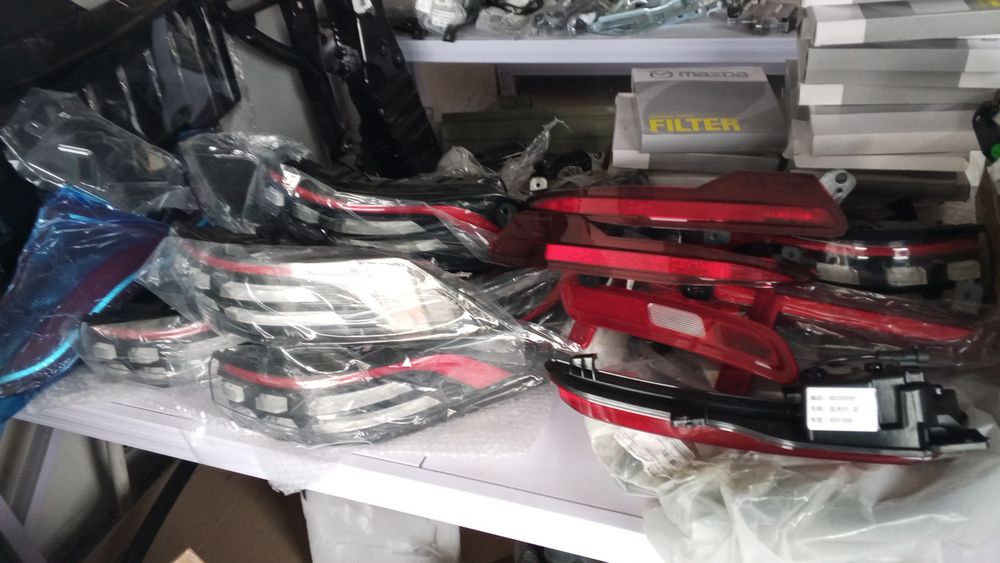 Orqa krilo o'ng fara va Chap Fara Dongfeng EP 008. Дунгфенг ЭП 008