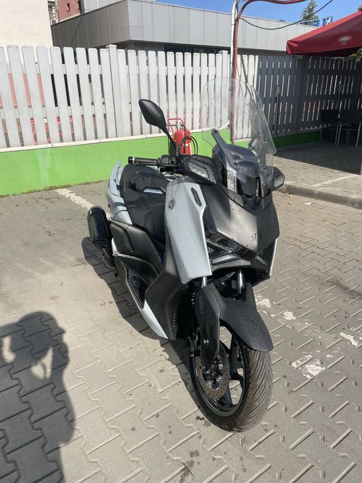 Yamaha XMAX 300 Tech Max+