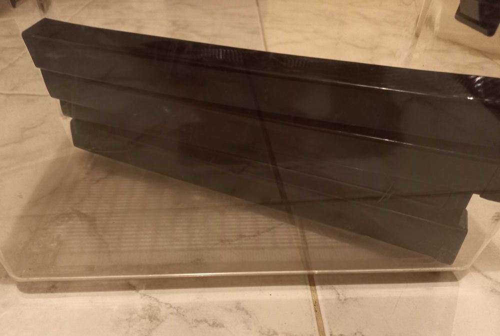 Exo Terra Кутия за съхранение на щурци L