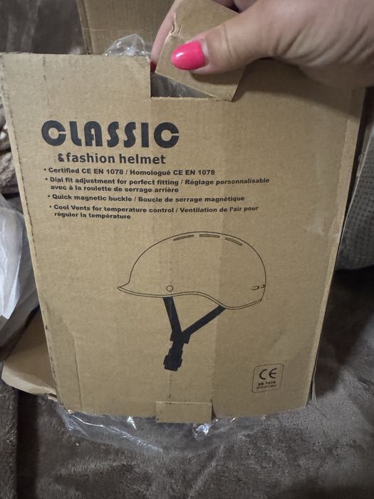 Велосипедна каска