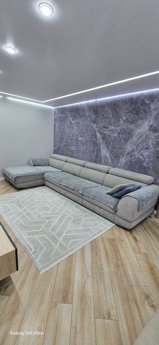 Продам 4х метровый раскладной диван