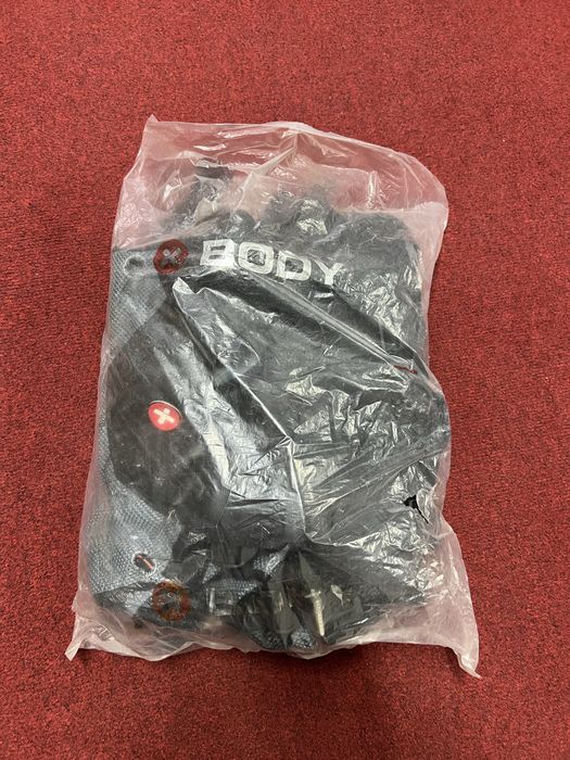 Vand veste XBODY noi sau aproape noi (EMS)