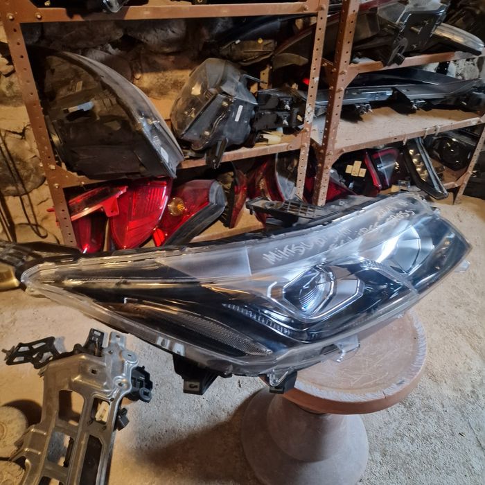 Mitsubishi Eclipse Cross 2019 full led след 2018 десен фар