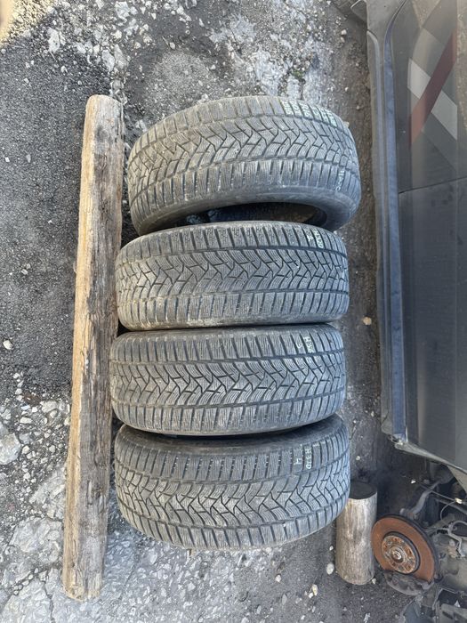 4 броя зимни гуми Dunlop 225/55 R16 Dot 2916 ном 320