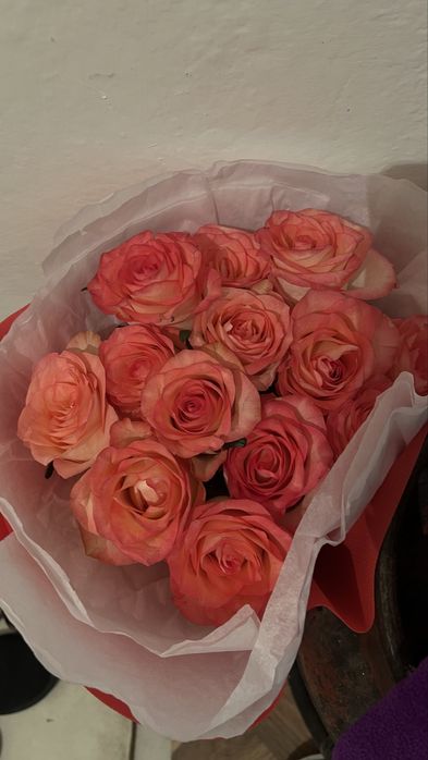 Цветы продам подарили вчера