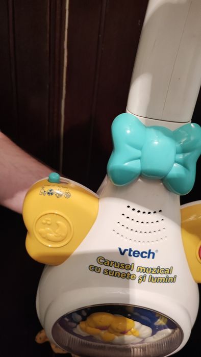 Carusel muzical bebe