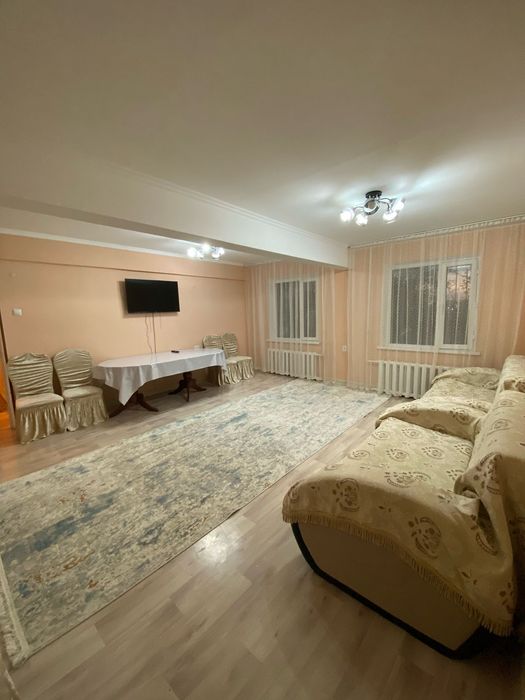 Трехкомнатная. Семь спальных мест.