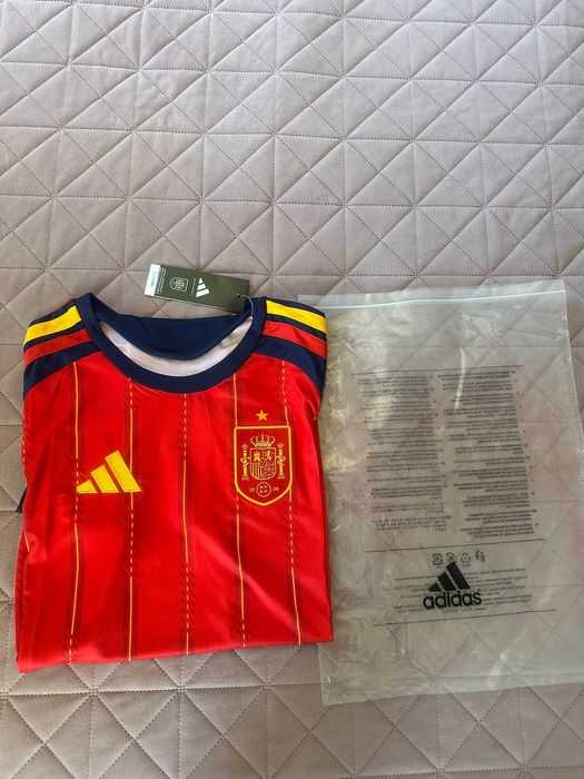 НОВА - ОРИГИНАЛНА ADIDAS Spain Световното 2026 Home Jersey – размер L