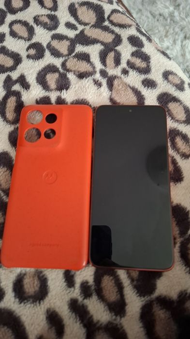 Motorola edge 50 neo,5g,256GB,8GB RAM.