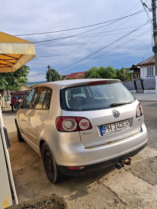 Vând vw golf 5 înmatriculat