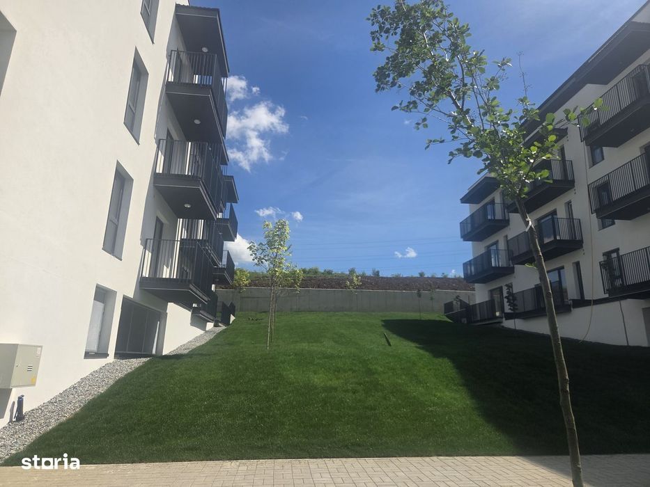 De vânzare apartament 3 camere bloc tip butiq