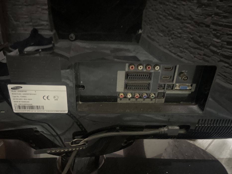 Телевизор с wifi жк экран разбит