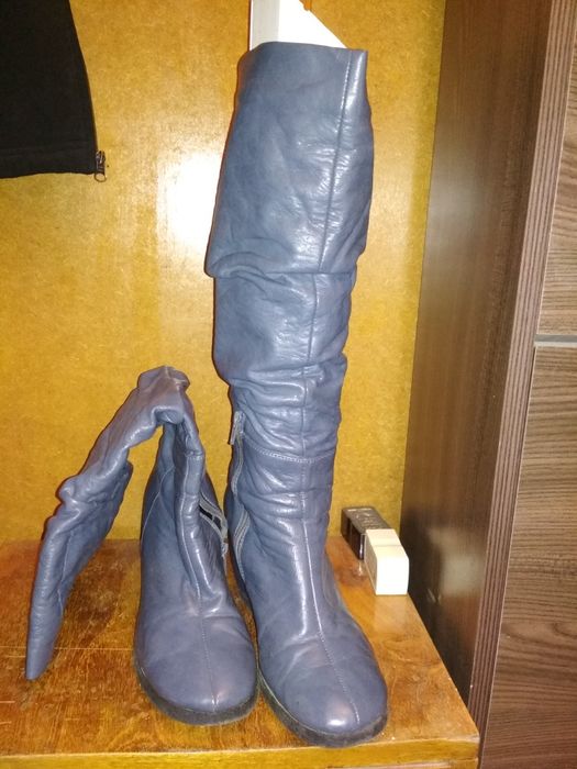 Зимни ботуши, три броя