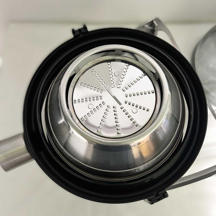 Сокоизстисквачка Philips 3000 Series (1100W) – Отлично състояние, с ГАРАНЦИЯ!