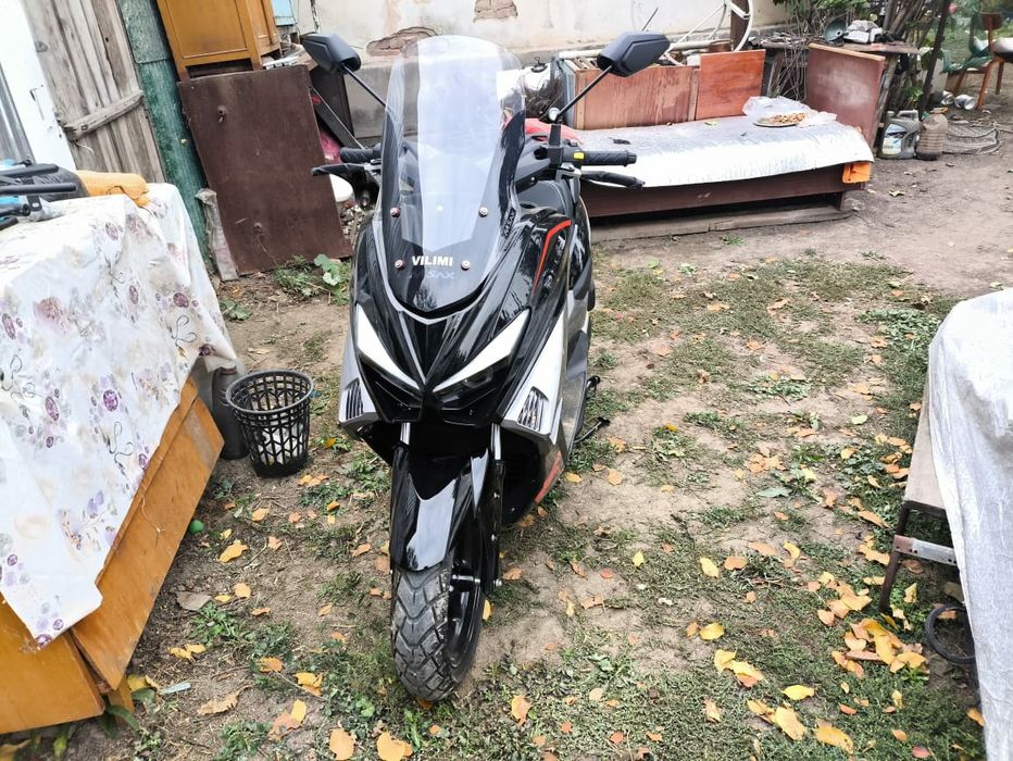 Скутер макси хорошее состояние