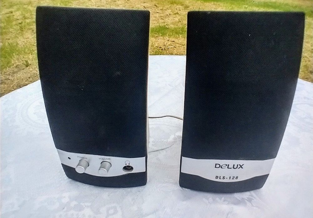 Tastatură, mouse-uri, boxe