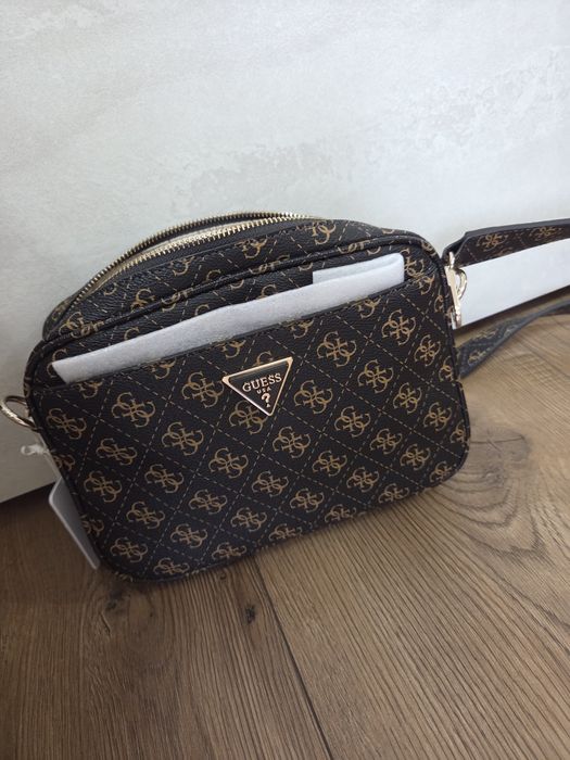 Дамска чанта guess