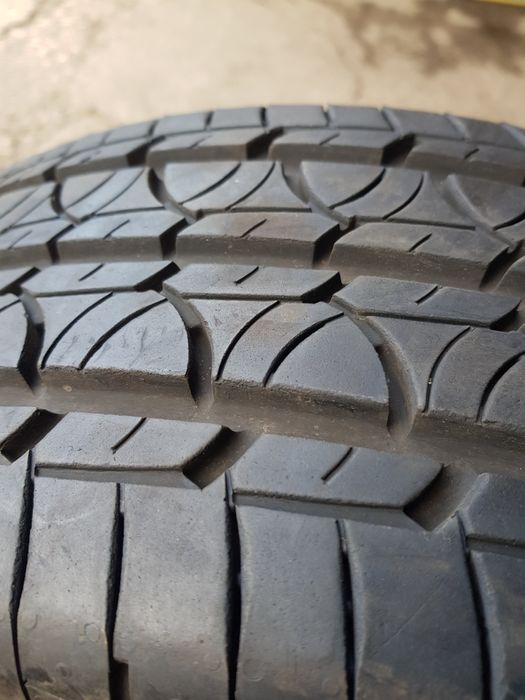 Бусови летни -2021г.-16цола-215/65-1бр.-80лв."BARUM "