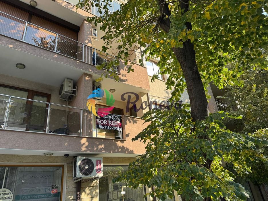 Дава се под наем Двустаен апартамент в Варна, Център - 70 кв.м за 727.77 € - Снимка #2